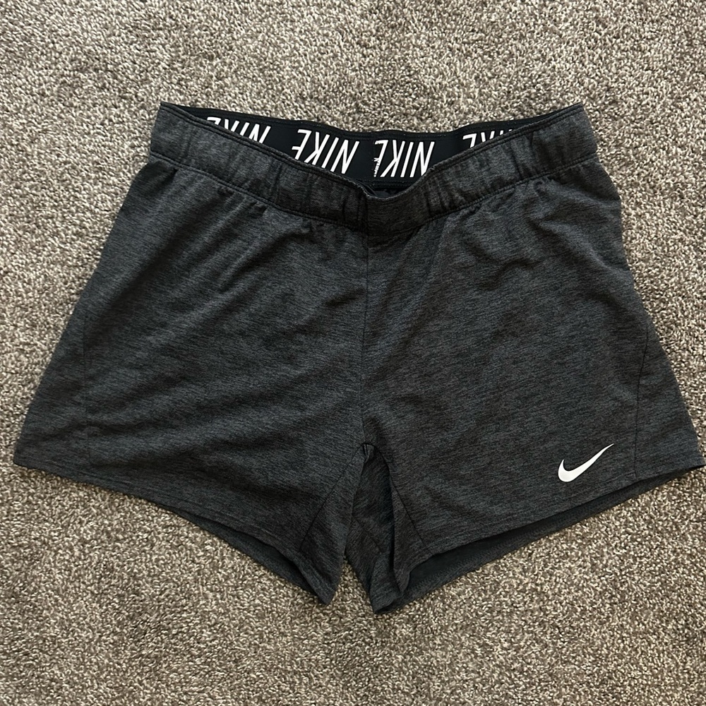 Nike Women's dark gray Shorts